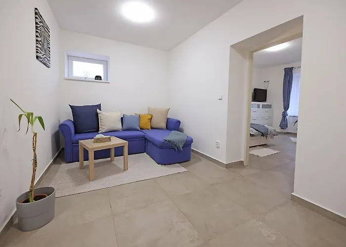 Fara No71 3 Apartment *