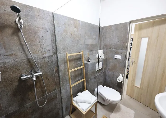 Fara No71 3 Apartment *